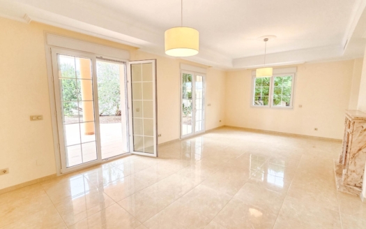 Villa in Cabo Roig – EE11359