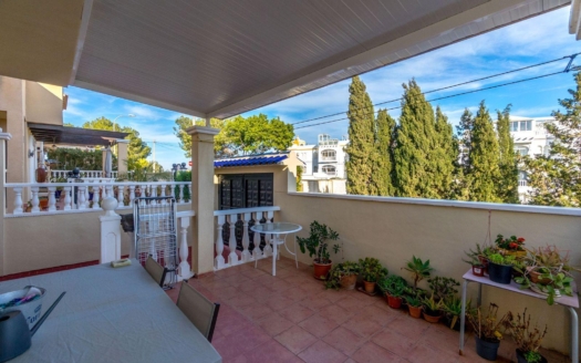 Town House in Orihuela Costa – EE11196