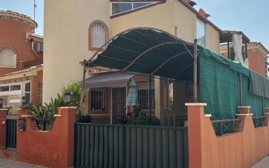 Villa i Orihuela Costa – EE8842