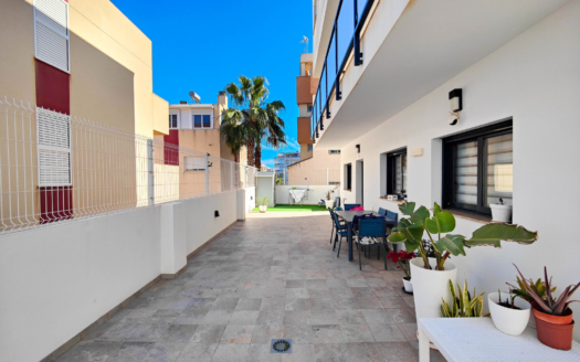 Mieszkanie w Guardamar del Segura – EE11421