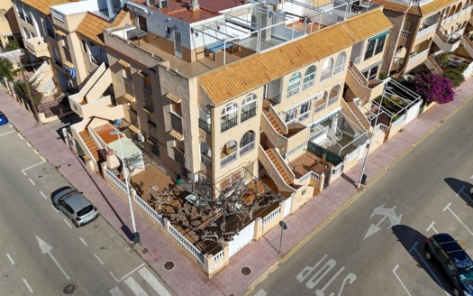 Bungalow in Torrevieja – EE11184