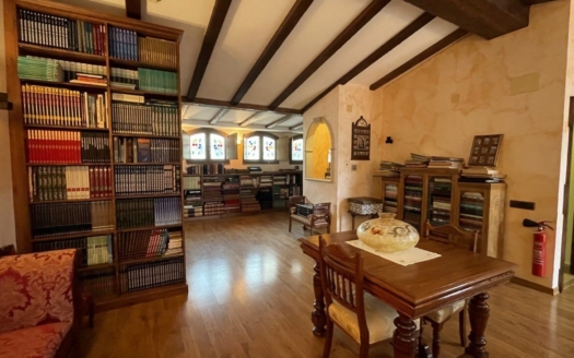 Town House in Torrevieja – EE11246