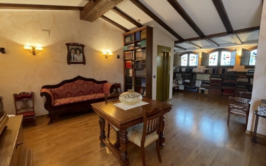 Town House in Torrevieja – EE11246