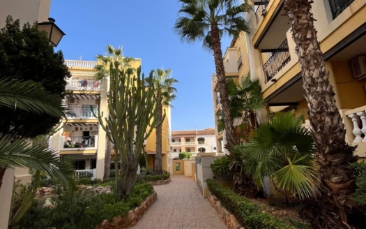 Penthouse in Torrevieja – EE9662
