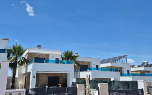 Villa in Bigastro – EE11182