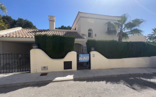 Villa en Orihuela Costa – EE8737