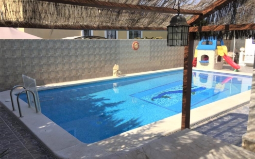 Town House in Torrevieja – EE10191