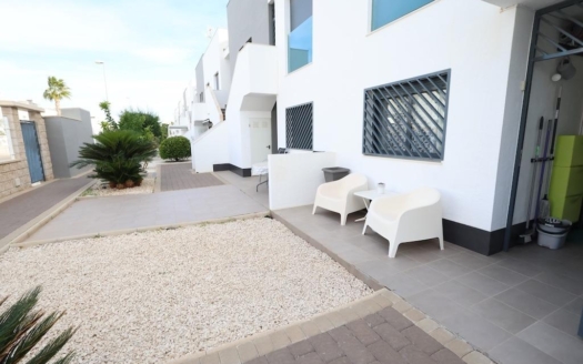 Bungalow in Orihuela Costa – EE10773