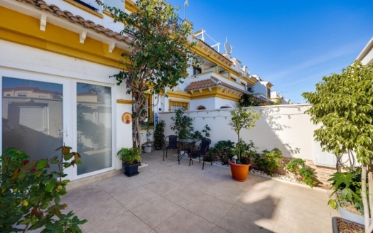 Rekkehus i Torrevieja – EE11469