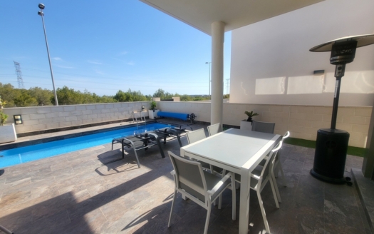 Villa in Villamartin – EE11294