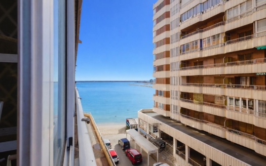 Apartment in Torrevieja – EE11183