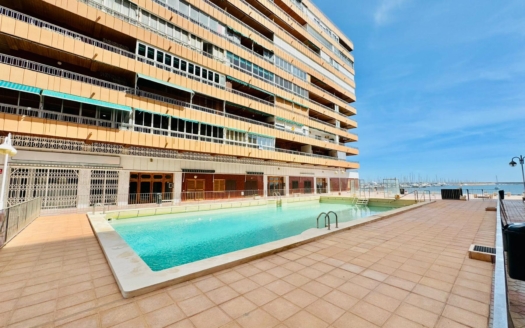 Apartment in Torrevieja – EE11183