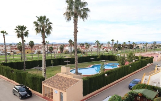 Town House in Torrevieja – EE11372