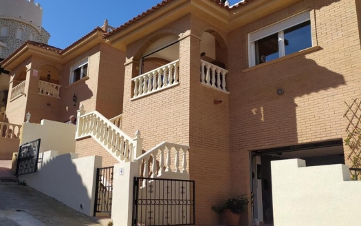 Villa in Ciudad Quesada – EE11189