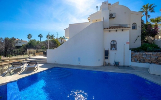 Villa in Orihuela Costa – EE11425