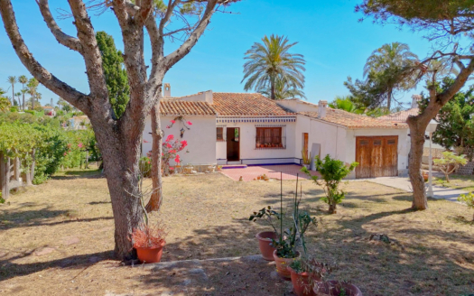 Villa in Playa Flamenca, Orihuela Costa – EE7936
