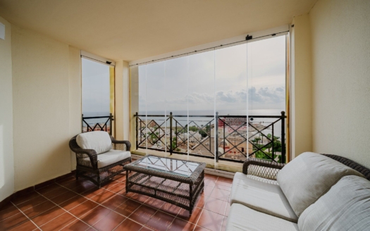 Apartamento en Playa de Los Locos – EE10031