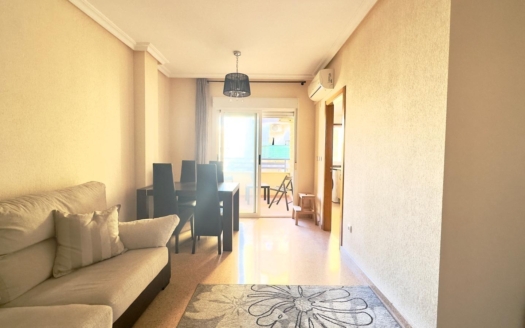 Apartamento en Torrevieja – EE10979