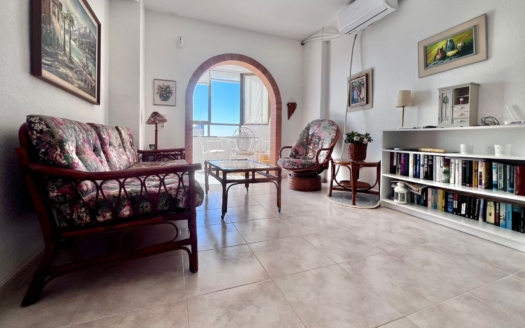 Apartment in Torrevieja – EE11520