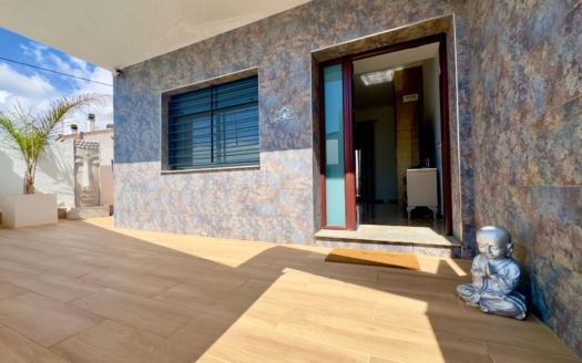 Villa in Pilar de la Horadada – EE11604