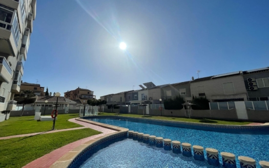 Leilighet i Torrevieja – EE11487