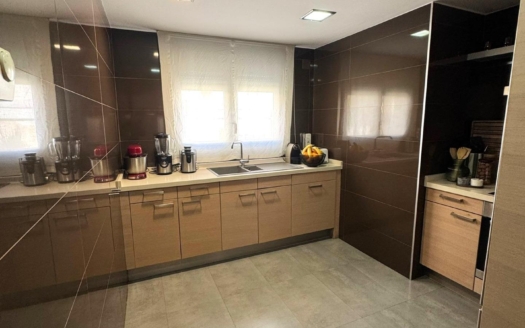 Leilighet i Torrevieja – EE11473