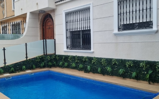 Radhus i Orihuela Costa – EE11779