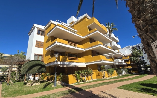 Apartment in Punta Prima – EE11714