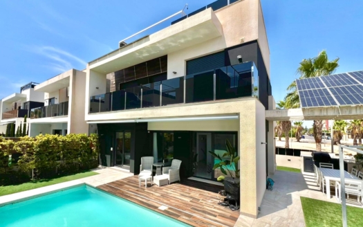 Villa in Orihuela Costa – EE11666