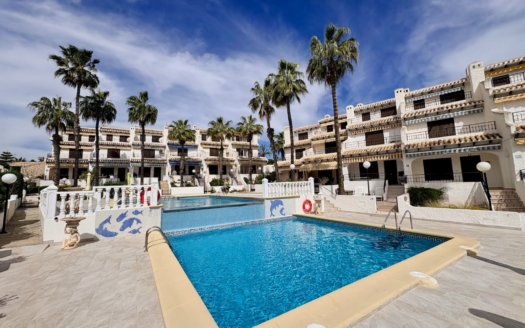 Dom w mieście Orihuela Costa – EE11740