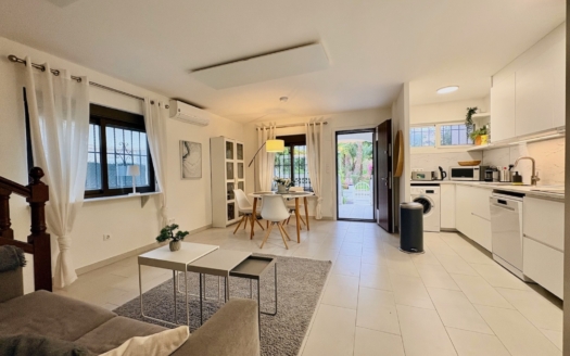 Dom w mieście Orihuela Costa – EE11740