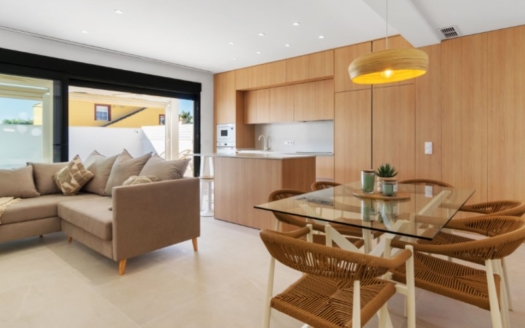 Villa in Torrevieja – EE9643