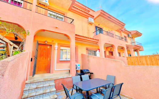 Town House in San Javier – EE11713