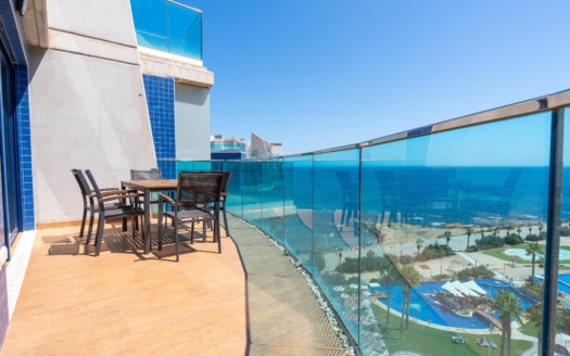Penthouse w Torrevieja – EE11012