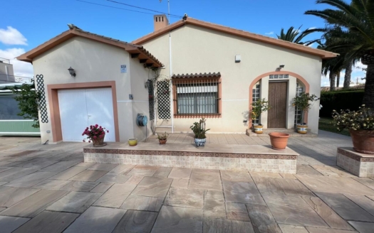 Villa in Cabo Roig – EE11506