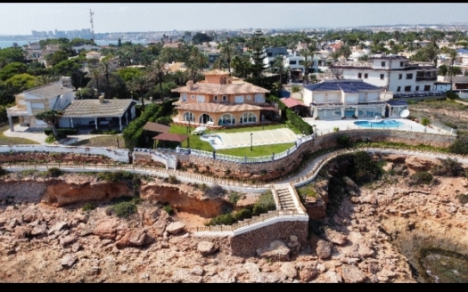 Villa i Orihuela Costa – EE11769