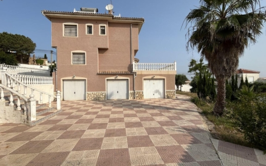 Villa i Ciudad Quesada – EE8858