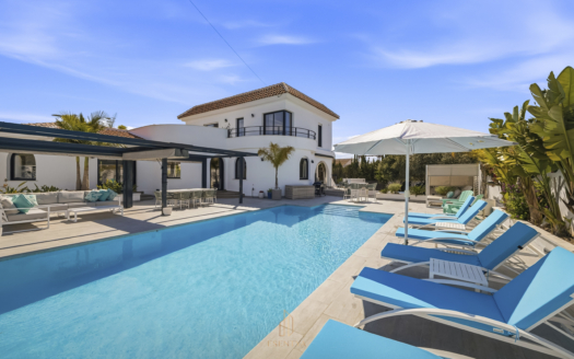 Renovated villa in San Luis, Torrevieja – EE11845