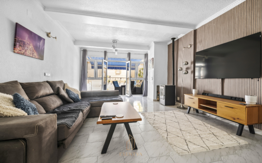 Casa adosada en Blue Lagoon – EE12020