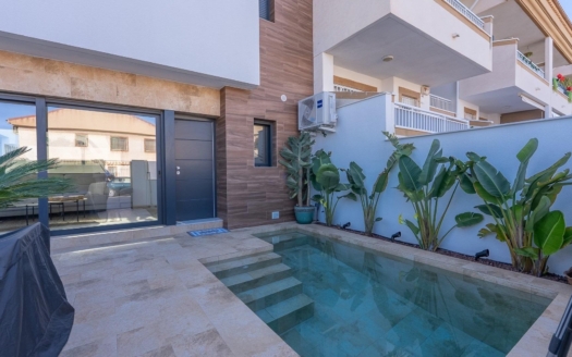 Bungalow in San Pedro del Pinatar – EE11841