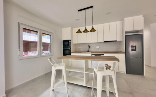 Apartment in Torrevieja – EE12033