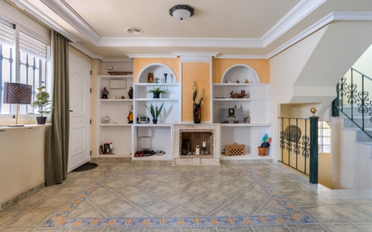 Chalet en Guardamar del Segura – EE10135