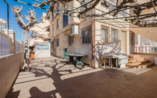 Bungalow in Torrevieja – EE11982