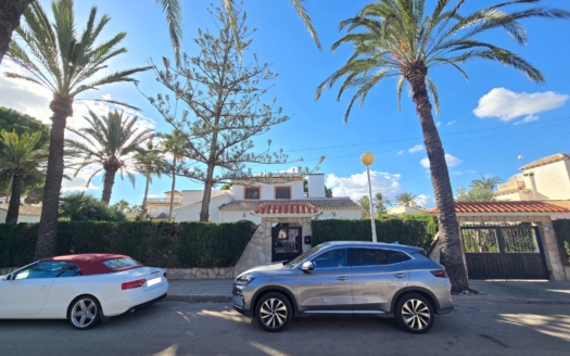 Villa en Orihuela Costa – EE11839