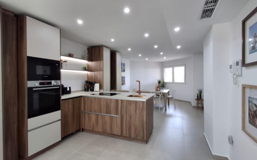 Appartement à Torrevieja – EE11891