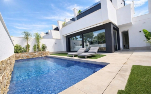 Villa in Santiago de la Ribera – EE11902