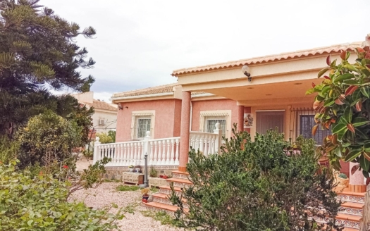 Villa i Torrevieja – EE11304