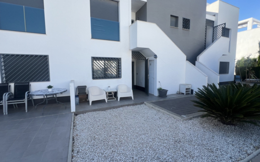 Lägenhet i La Zenia – EE11957