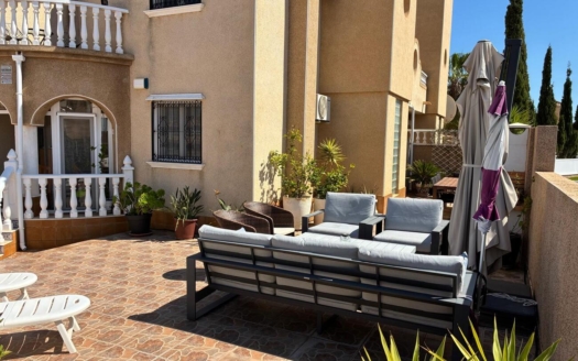 Quad Villa à Las Filipinas – EE11888