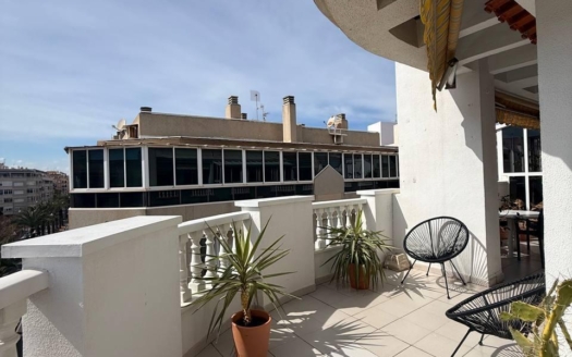 Penthouse in Torrevieja – EE11825